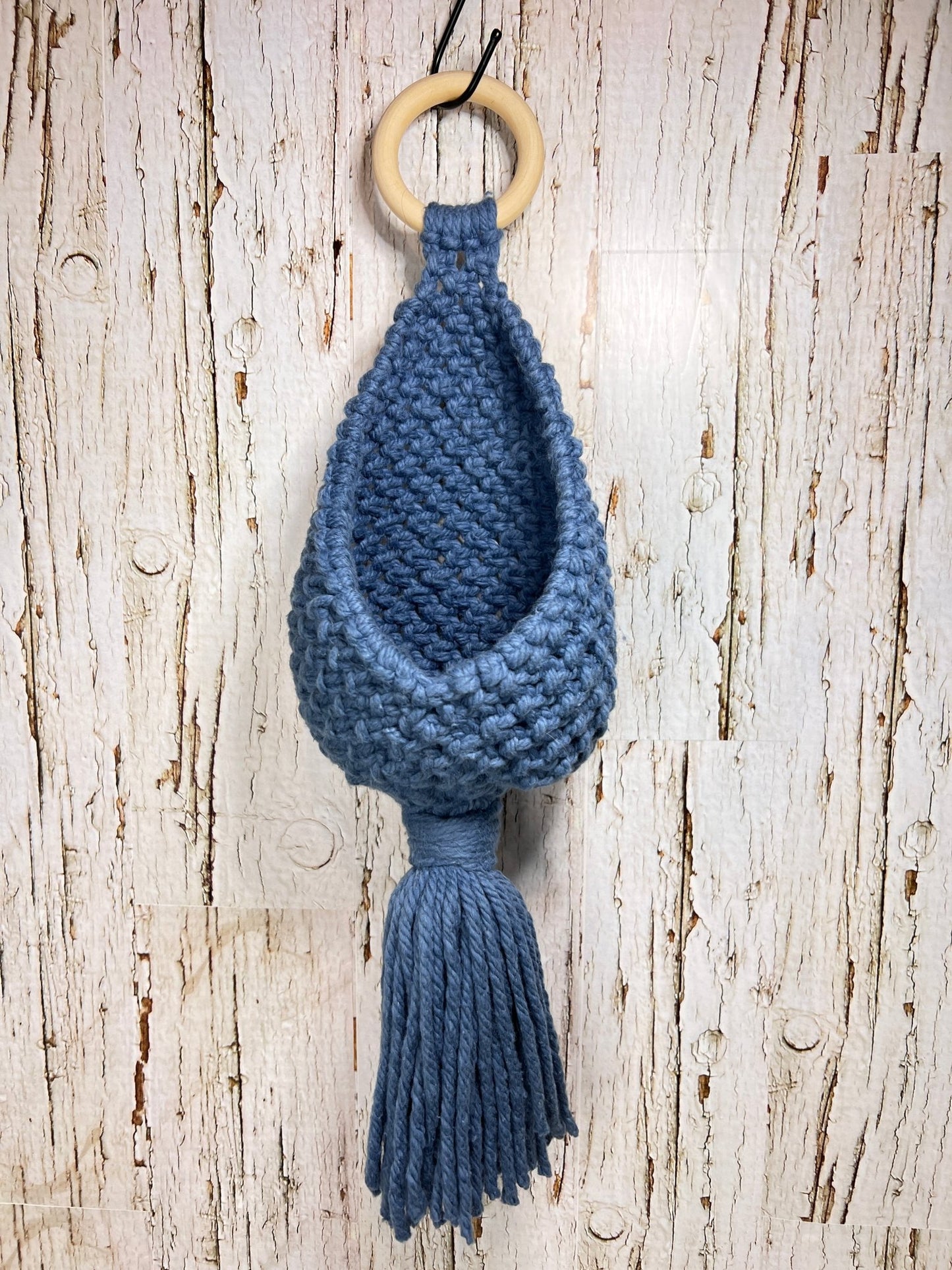 Blue Macrame Hanging Nest - Naturenspires