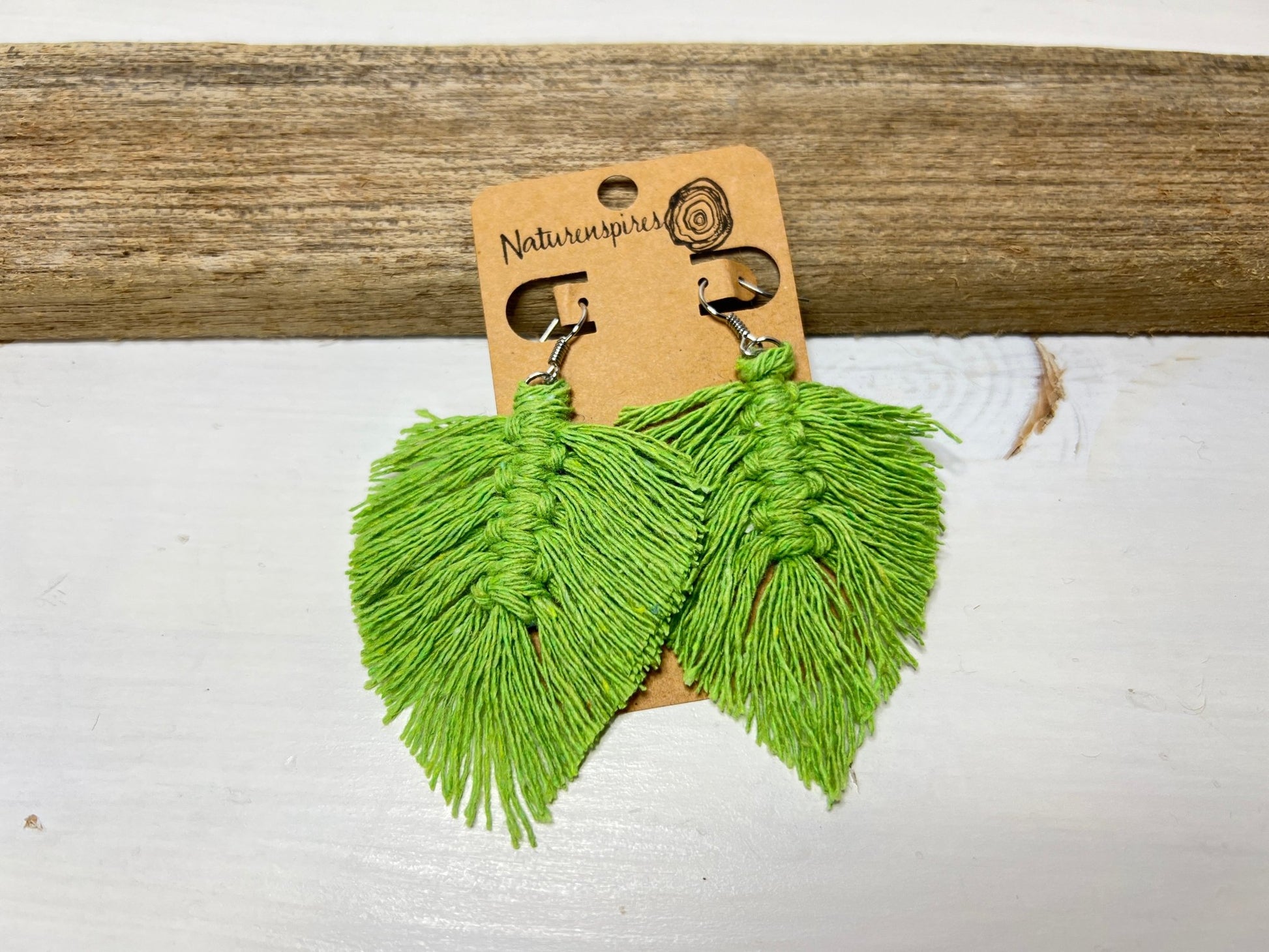 Small Macramé Leaf Earrings - Naturenspires